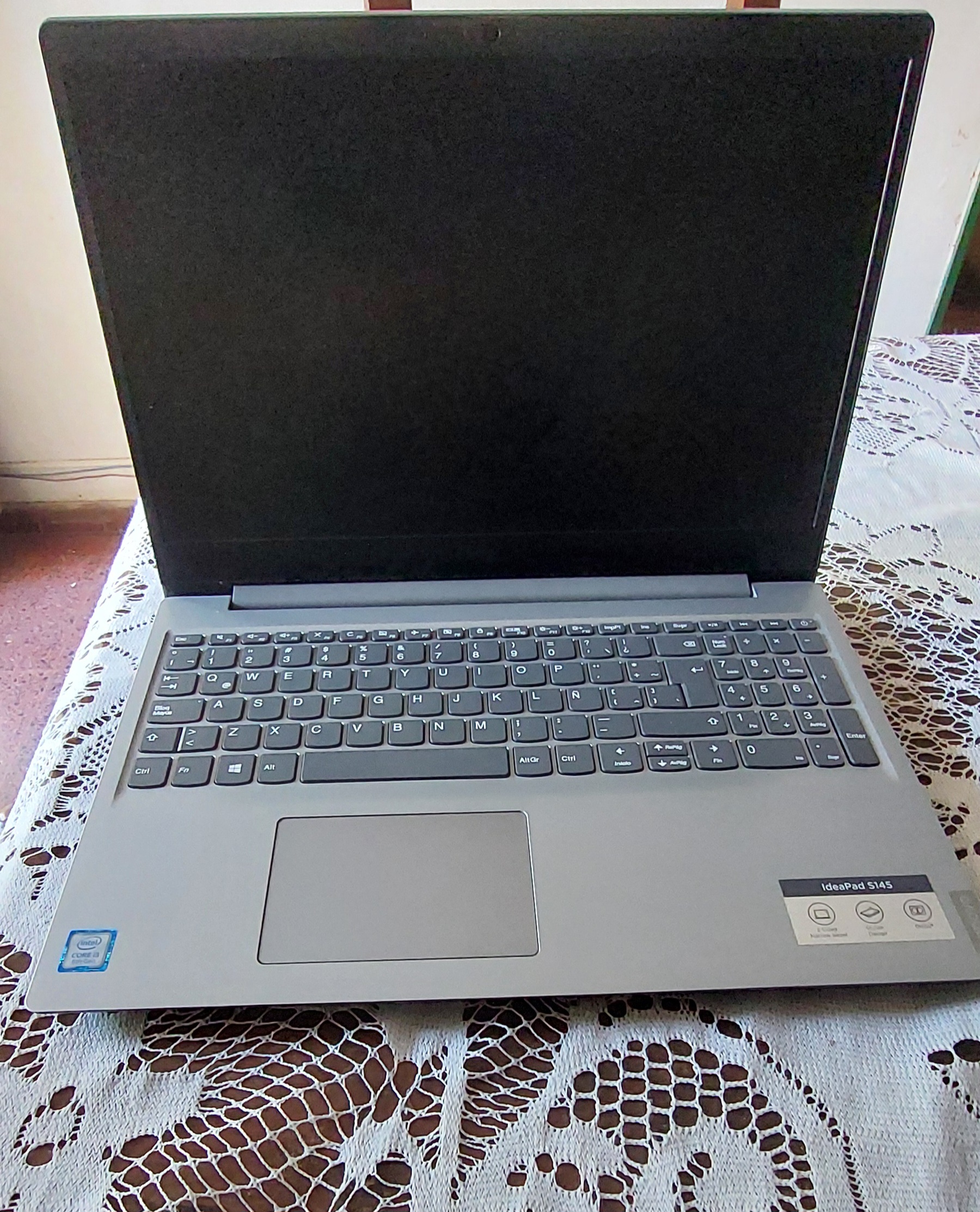 Laptop Lenovo IdeaPad S145